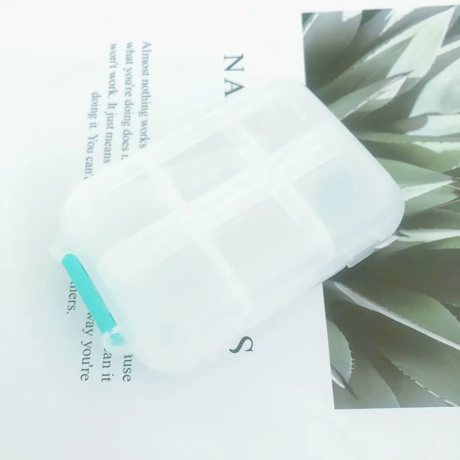 OEMG Travel Pill Organizer Moisture Proof Pocket Medicine Vitamin Holder Case Portable Box