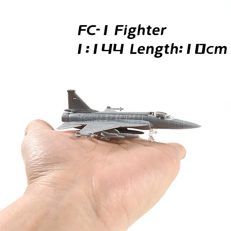 GSF 1:144 4D Fighter Aircraft Assembly Model Plastic Military Plane